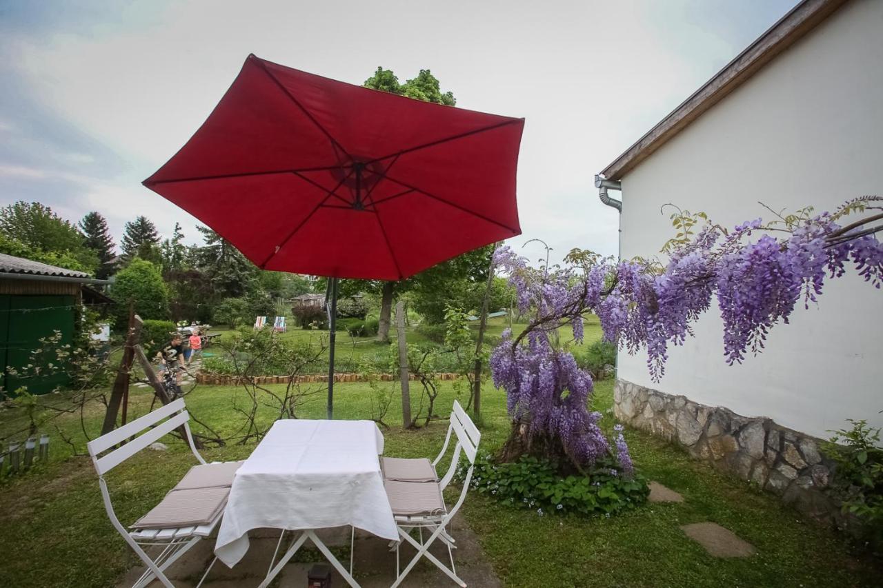 Hellenyi Apartmanok ฮอร์กานี ภายนอก รูปภาพ